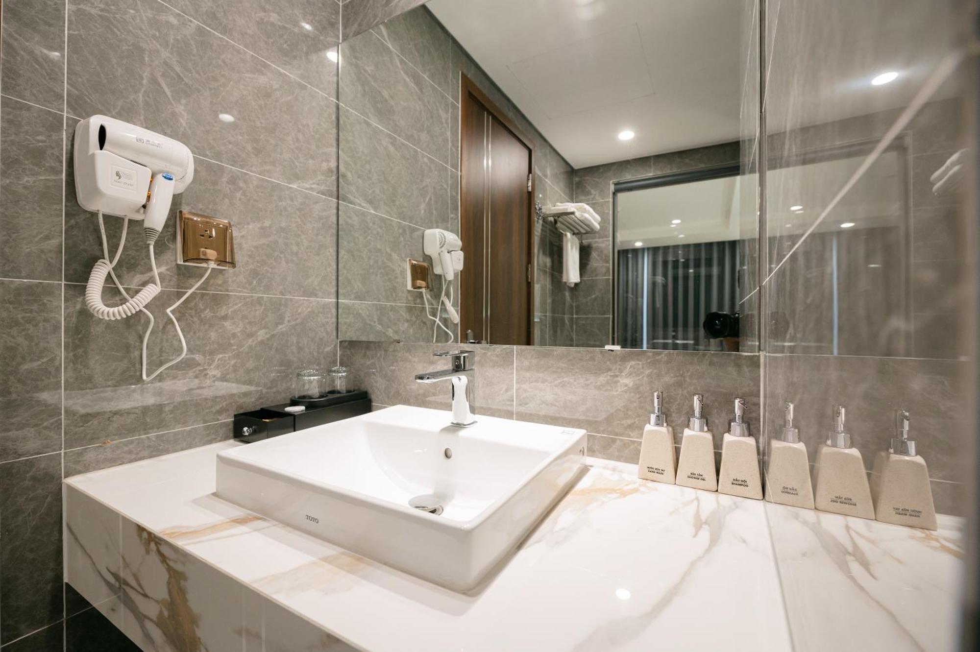 Love St - Hanoi Hotel Exterior photo